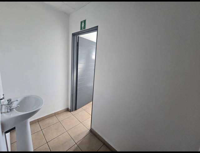 150M² WAREHOUSE TO LET IN BENONI SOUTH
